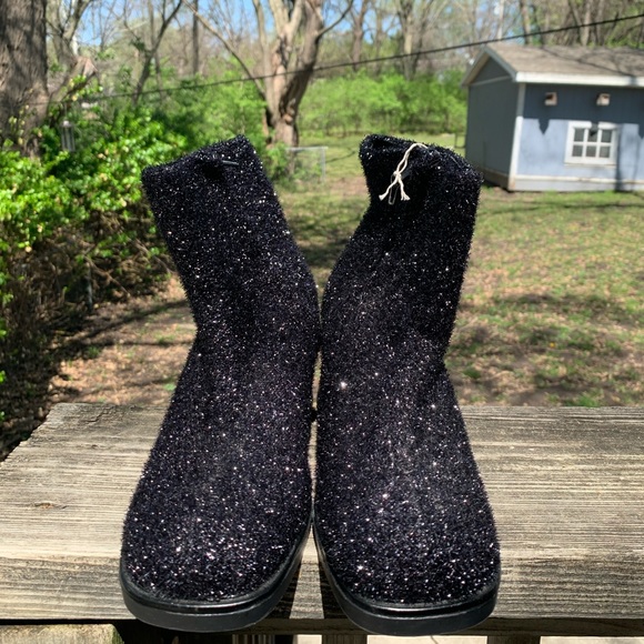 Fabulous 90’s Black Sparkle Platform Zip Boots - Picture 3 of 10